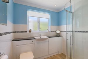 BATHROOM- click for photo gallery